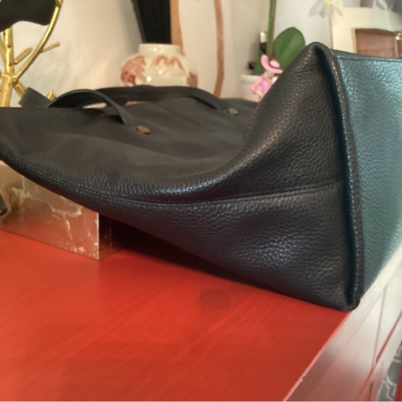 J.Crew Black Peddle Bag EUC - Picture 8 of 15